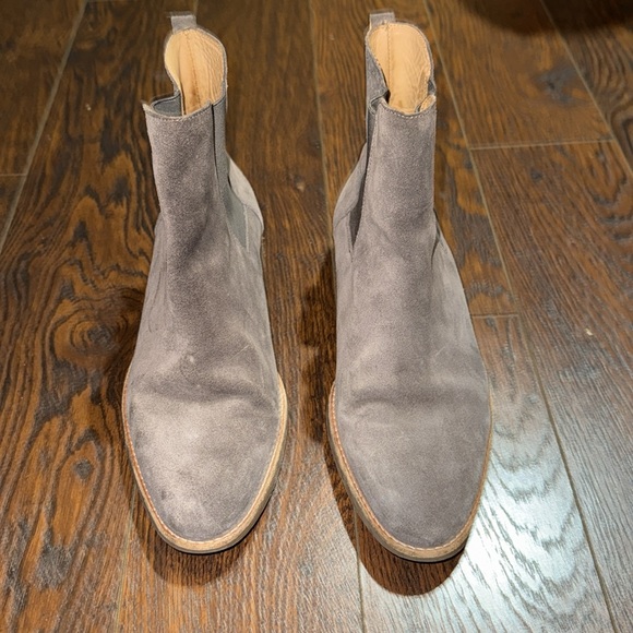 COS Suede Chelsea Boot in Grey size 40 - Picture 2 of 8